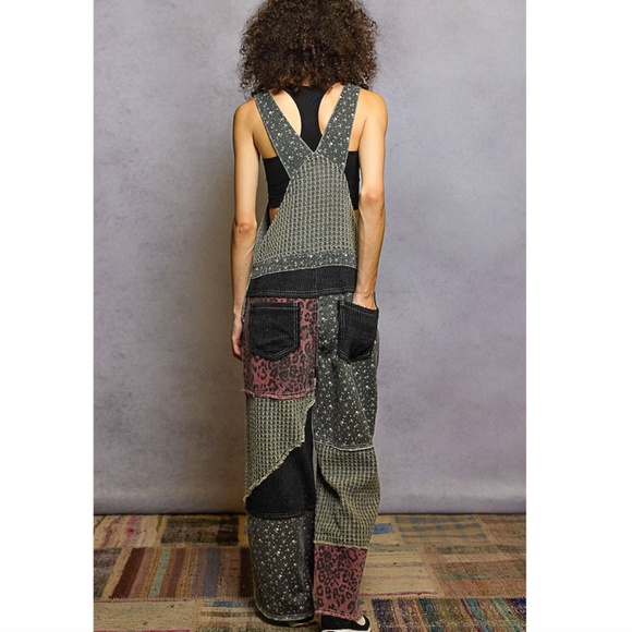 "The Gayle" Animal Printed Floral Print Frayed Edge Twill Woven Overalls - Picture 2 of 3